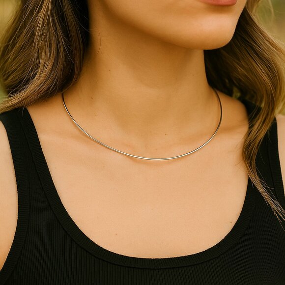 Minimalist Sterling Silver Choker Necklace – Handmade .925 Wire Silver Collar - Picture 3 of 6